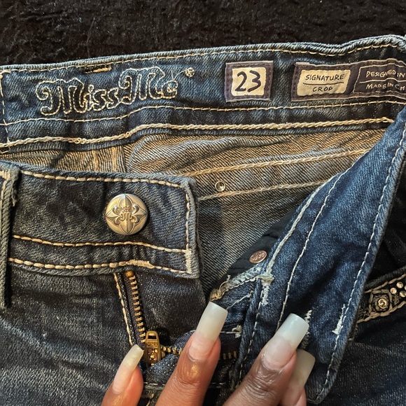 💜Miss Me Capris💜 - Picture 5 of 7